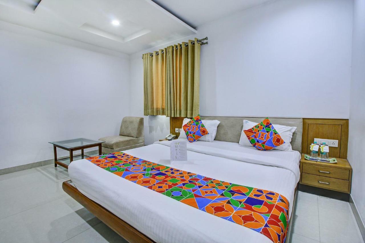 Fabhotel Syberitic Suites Gachibowli - Fully Vaccinated Staff Kondapur  Luaran gambar