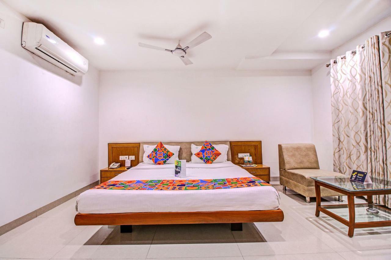 Fabhotel Syberitic Suites Gachibowli - Fully Vaccinated Staff Kondapur  Luaran gambar