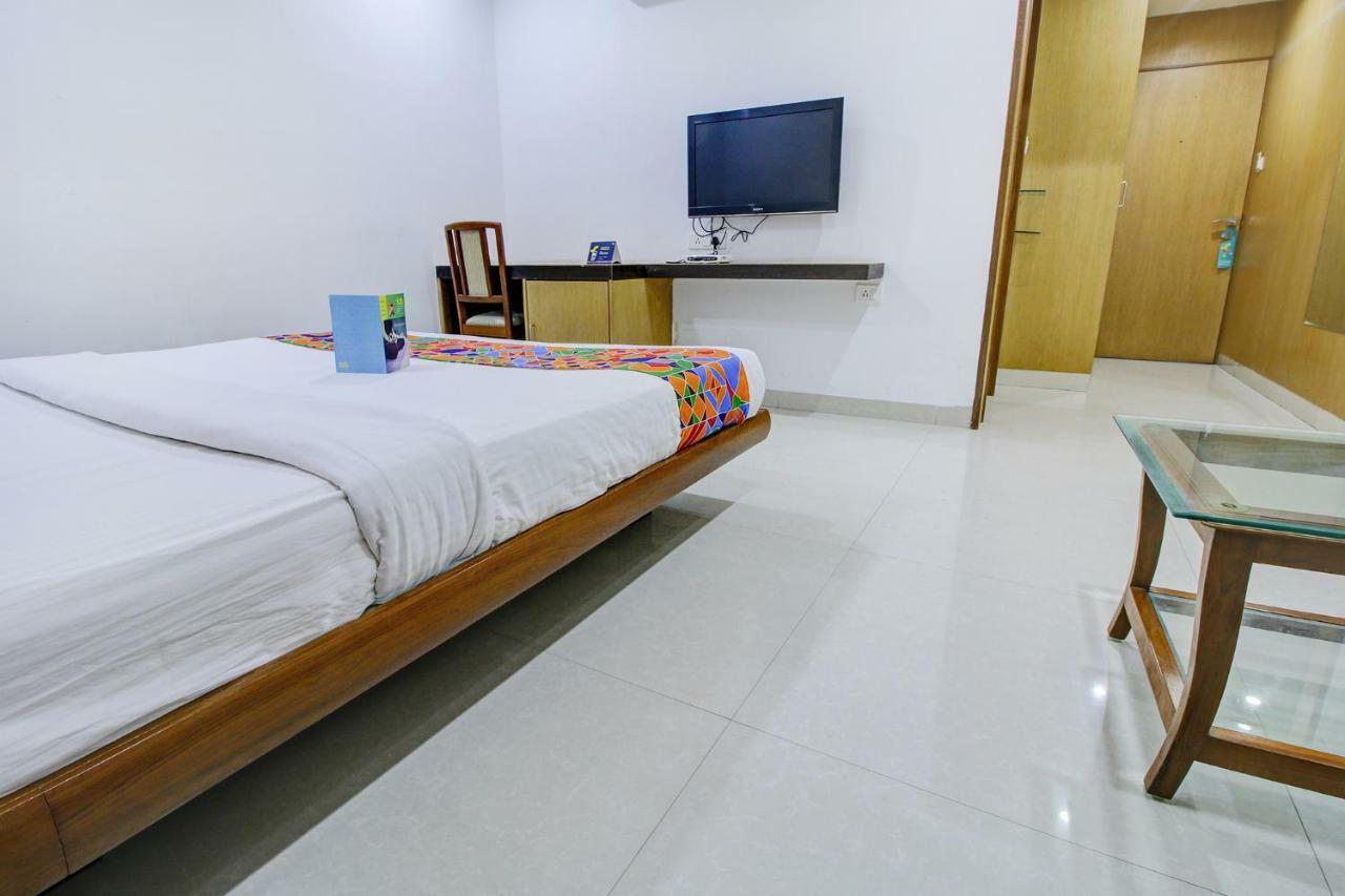 Fabhotel Syberitic Suites Gachibowli - Fully Vaccinated Staff Kondapur  Luaran gambar