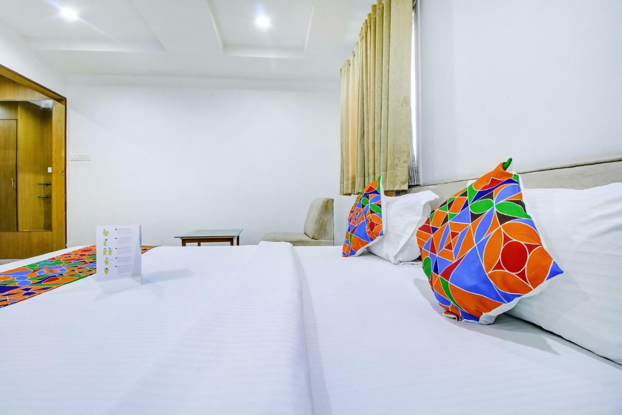 Fabhotel Syberitic Suites Gachibowli - Fully Vaccinated Staff Kondapur  Luaran gambar