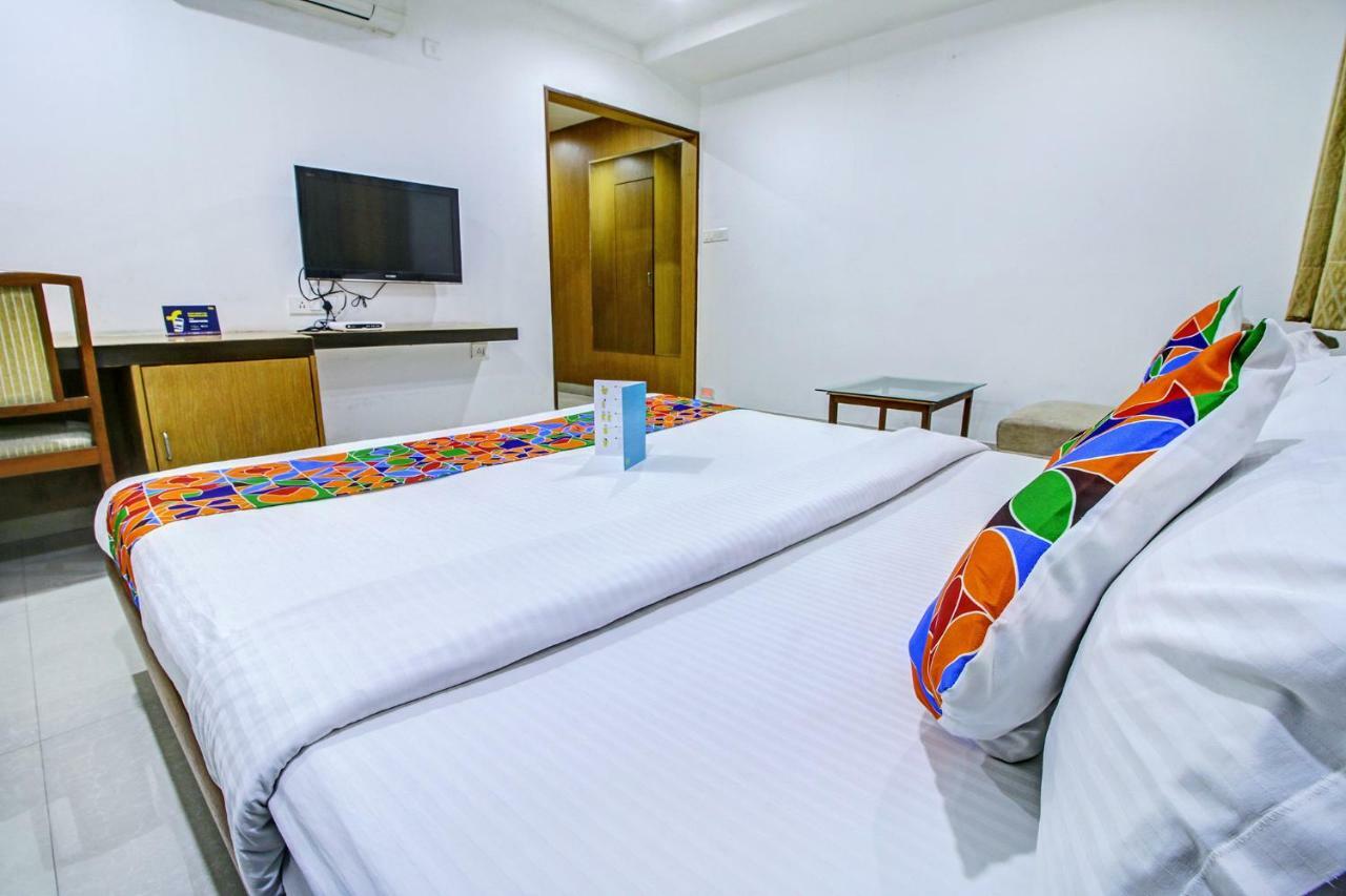 Fabhotel Syberitic Suites Gachibowli - Fully Vaccinated Staff Kondapur  Luaran gambar