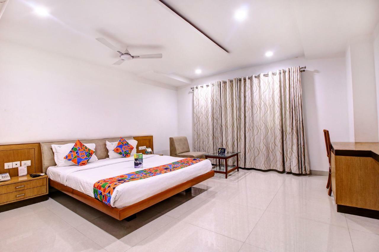 Fabhotel Syberitic Suites Gachibowli - Fully Vaccinated Staff Kondapur  Luaran gambar